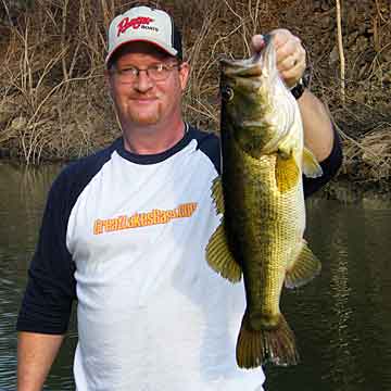 Dan Kimmel's biggest largemouth bass of the week on Lake Comedero - 8 pounds 12 ounces hooked on an 11 inch monster worm