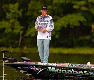 Aaron Martens holds down 2nd place at the All-Star Semi-Final field after day one on Lake Jordan