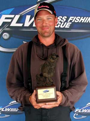 Boater Chris Swearer of Pottstown Pennsylvania caught 10 bass weighing 30 pounds, 6 ounces September 11-12 to win the BFL Northeast Division Super Tournament on the Chesapeake Bay
