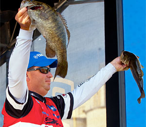 Reigning Bassmaster Classic champion Cliff Pace has the early lead in the Toyota All-Star Week's Evan Williams Bourbon Championship.