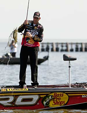 2010 defending Classic champion Kevin VanDam holds down third place with 19-3