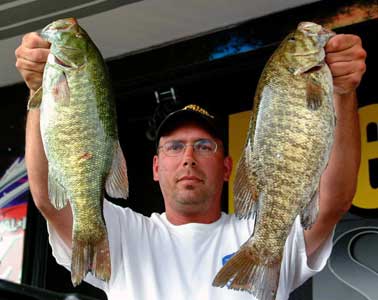 Pro Ron Fabiszak of South Bend, Ind., placed 10th with 15-9